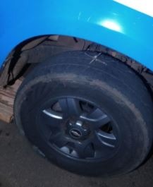 Pneu da viatura da PM