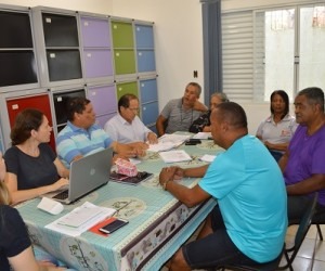 Servidores da UFMS protestam contra falta de reposição nas perdas salariais Sindicato convoca trabalhadores para assembléia realizada dia 17 de maio - Ascom Sista/MS