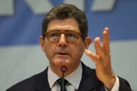 Levy diz que decisão de implantar moeda única exige convergência O presidente do BNDES, Joaquim Levy, diz que criação de moeda única exige convergência de políticas econômicas e fiscais - Arquivo/Agência Brasil