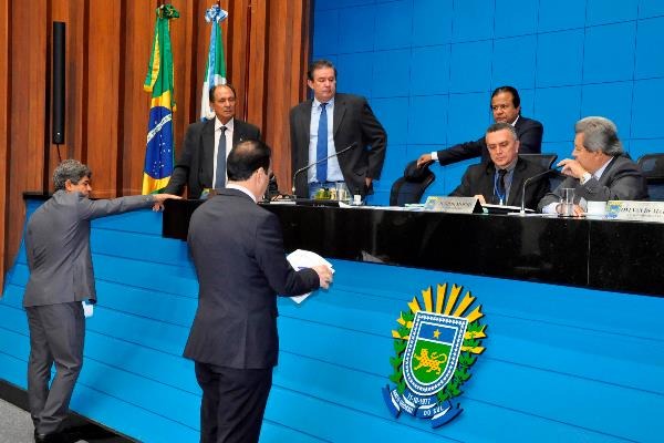 Três propostas devem ser analisadas pelos deputados nesta terça Três propostas devem ser analisadas pelos deputados nesta terça