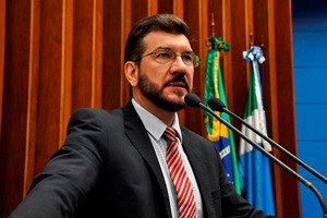 Kemp propõe ação para combater “epidemia do suicídio” entre jovens de MS Deputado propôs ação do governo para combater depressão entre os estudantes da Rede Pública Estadual
Foto: Luciana Nassar