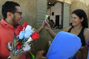 Vereador participa de confraternizações em comemoração ao mês das mães Vereador participa de confraternizações em comemoração ao mês das mães