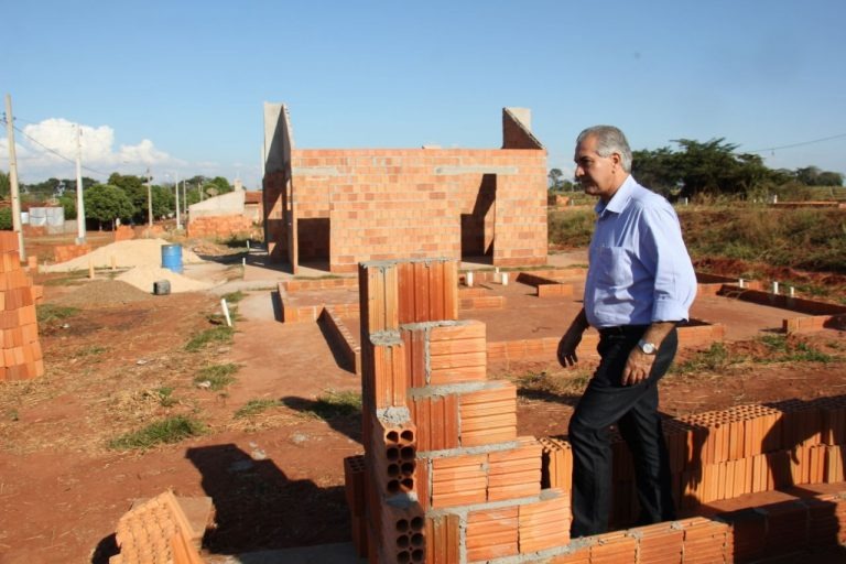 Reinaldo levou recursos de R$ 134 mi esta semana para 8 municípios Reinaldo levou recursos de R$ 134 mi esta semana para 8 municípios