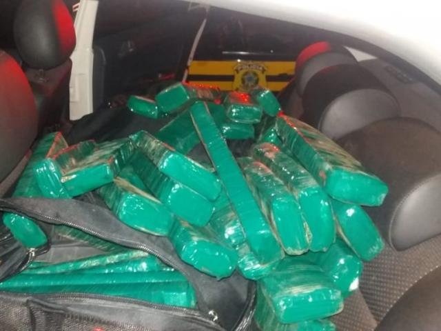 PRF apreende maconha e LSD em Paranaíba PRF/Divulgação