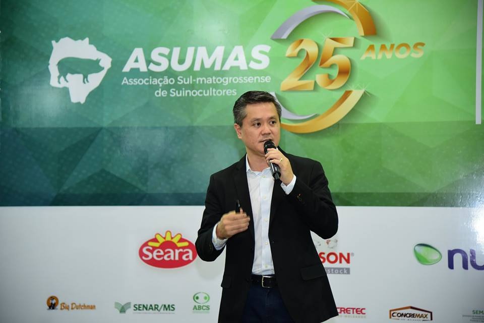 Mauricio Saito lança programa Granja Plus e participa da cerimônia de comemoração dos 25 anos da Asumas Mauricio Saito lança programa Granja Plus e participa da cerimônia de comemoração dos 25 anos da Asumas