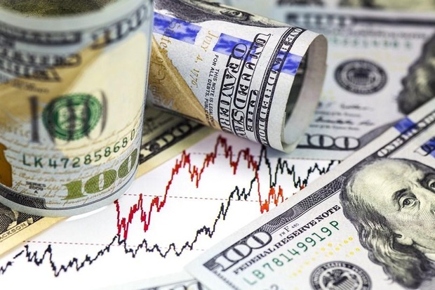 Dólar opera em alta e chega a bater R$ 4,30