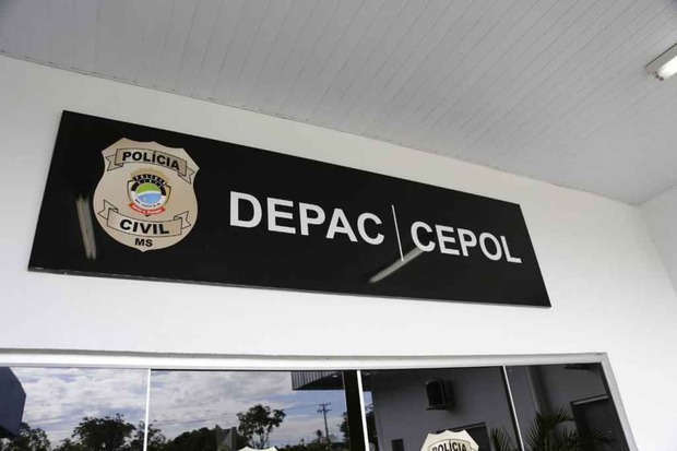 Após comerem na Feira Central, adolescentes roubam carro de motorista de aplicativo
