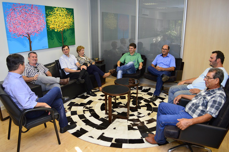 Produtores se organizam para fundar Sindicato Rural de Água Clara Produtores de Água Clara se reunem para fundar um Sindicato Rural (Foto:Divulgação)