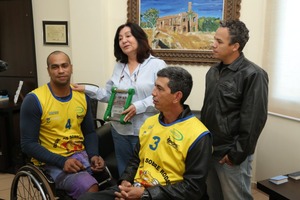 Equipe Dourados Sobre Rodas é destaque em competição em Goiás Prefeita Délia Razuk recebeu representantes da equipe Dourados Sobre Rodas – A.Frota
