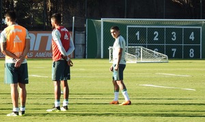 Após “caso Dudu”, CBF pressiona Fifa para evitar desfalques no Brasileirão Dudu foi desfalque no Palmeiras na última quarta-feira por conta de regra da Fifa (Foto: Felipe Zito)