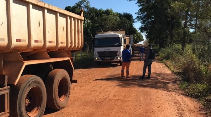 Após descumprir embargo, empresário é autuado por extração de aterro e cascalho Divulgação