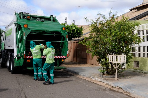 Solurb têm estoque de combustível até a próxima terça (29) Solurb têm estoque de combustível até a próxima terça (29)