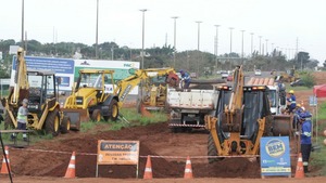 Prefeitura retoma obra de pavimentação de 20 km do Nova Lima Foto: Diogo Gonçalves