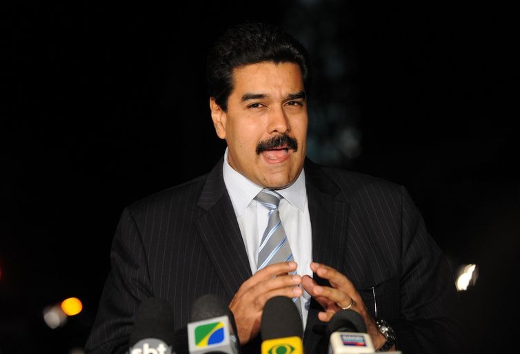 Venezuela reabre parte da fronteira com a Colômbia Nicolás Maduro: