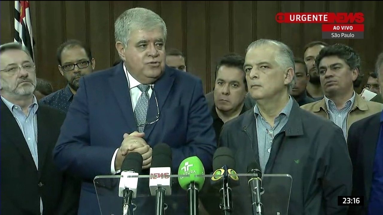 Ministro vai levar para Temer novas propostas para tentar encerrar greve dos caminhoneiros Ministro vai levar para Temer novas propostas para tentar encerrar greve dos caminhoneiros