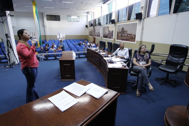 Comissão da Câmara de Dourados acompanha prestação de contas da saúde Comissão da Câmara de Dourados acompanha prestação de contas da saúde