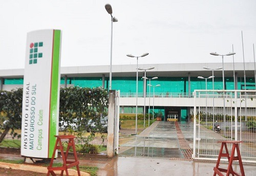 IFMS tem aulas suspensas em duas cidades por conta da paralisação dos caminhoneiros Em Coxim, aulas seguem normalmente hoje. - Foto: Assessoria