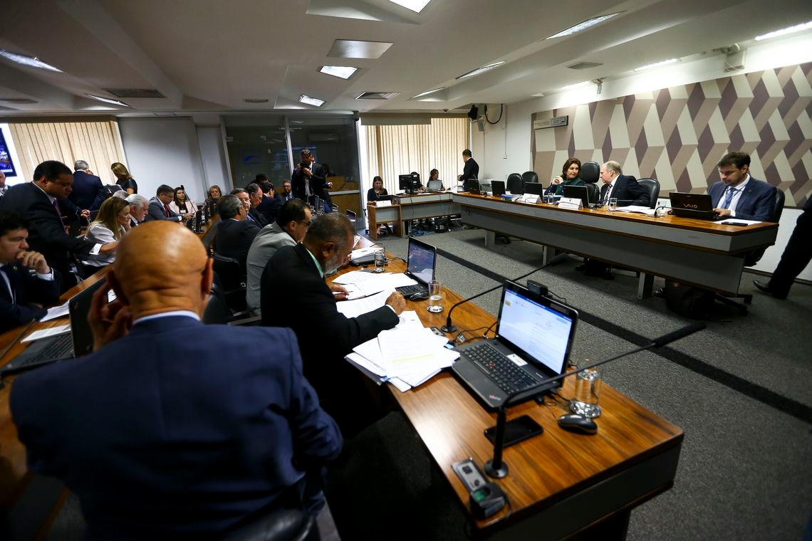 CCJ do Senado aprova relatório da reforma da Previdência Senado Federal