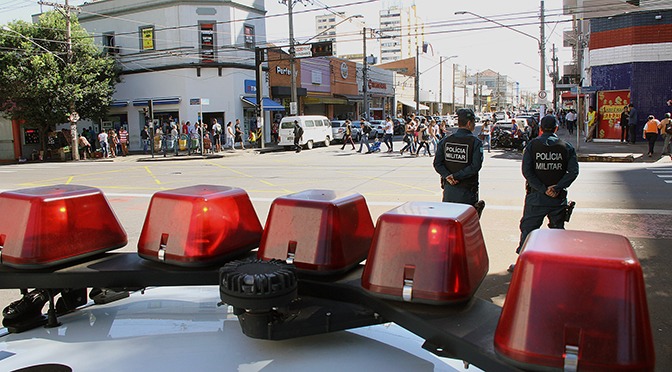 Em uma semana PM recupera 50 veículos e tira de circulação 14 armas de fogo Em uma semana PM recupera 50 veículos e tira de circulação 14 armas de fogo
