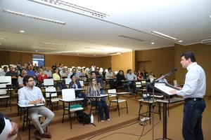 Plano de Saneamento é apresentado e Prefeitura destaca “avanços” Foto – A. Frota
Audiência pública no auditório da prefeitura contou com grande participação da sociedade, na manhã desta terça