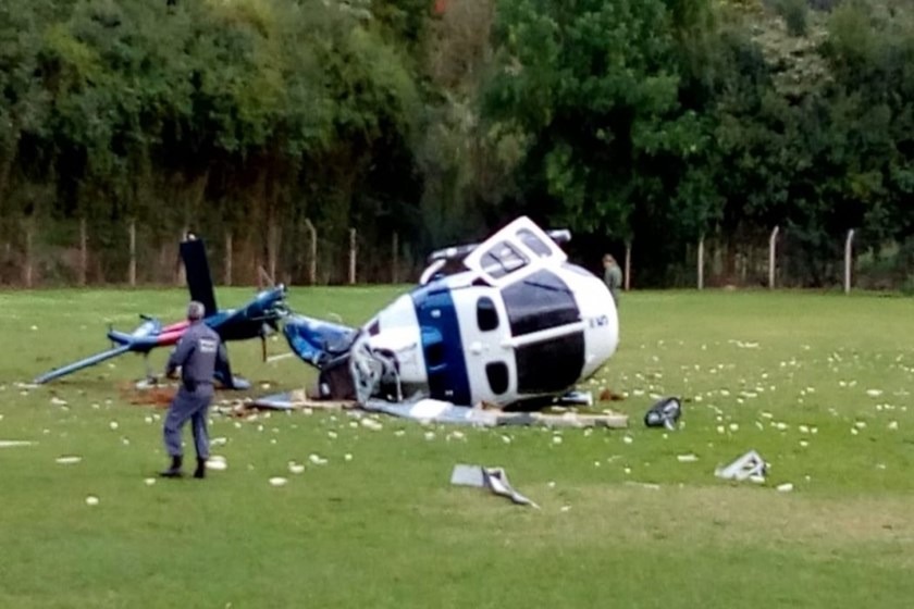 Helicóptero que transportava o governador capixaba cai em fazenda Reprodução/Metrópoles