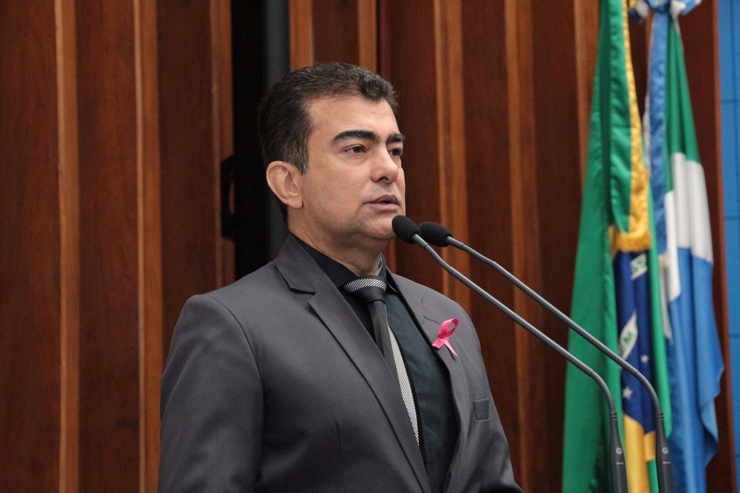 Marçal diz que é preciso encontrar meios de inclusão para o idoso Deputado ressalta a importância de mais políticas públicas para os idosos. Foto: Luciana Nassar
