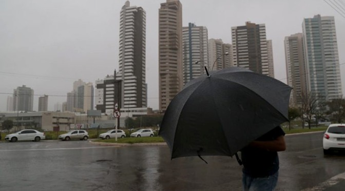 Sexta-feira será de tempo fechado com pancadas de chuva isoladas no MS