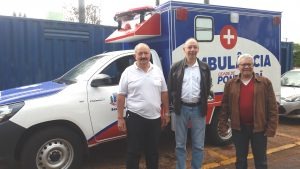 Prefeitura entrega duas ambulâncias zero Km; uma atenderá distrito de Nova Itamarati Prefeitura entrega duas ambulâncias zero Km; uma atenderá distrito de Nova Itamarati