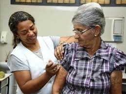 Vacinação contra gripe continua disponível nesta fim de semana