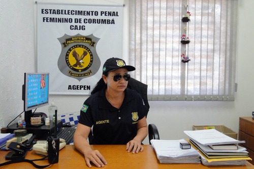 Sutileza e polivalência das mulheres que contribuem Para Anelize de Lima o grande diferencial do trabalho é a gestão de pessoas, saber valorizar e aproveitar as aptidões individuais.