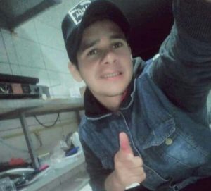 Corpo de jovem sequestrado é encontrado com mãos e pés amarrados Corpo de jovem sequestrado é encontrado com mãos e pés amarrados