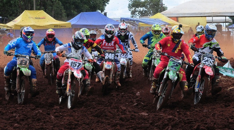 Fim de semana tem Campeonato Estadual de Motocross A corrida terá entrada franca e será no Motódromo Osmar Ferreira. Divulgação