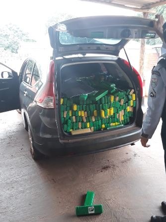 PM apreende mais de 1,2 tonelada de maconha na mS-164 PM apreende mais de 1,2 tonelada de maconha na mS-164