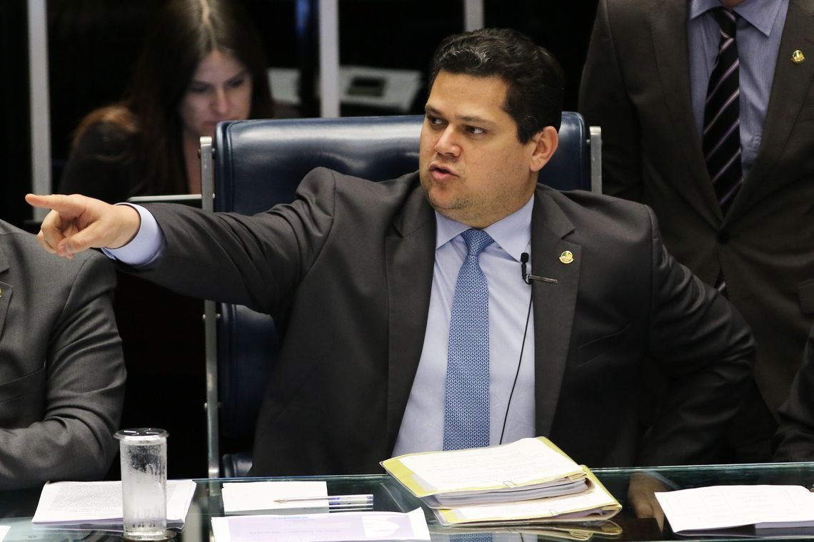 Alcolumbre quer votar Previdência em segundo turno até dia 10 Fabio Rodrigues Pozzebom/Agência Brasil