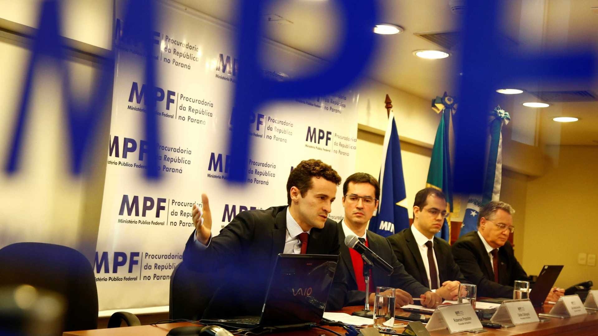 Lava Jato: trio devolve R$ 3,7 milhões para reduzir pena REUTERS/Rodolfo Buhrer