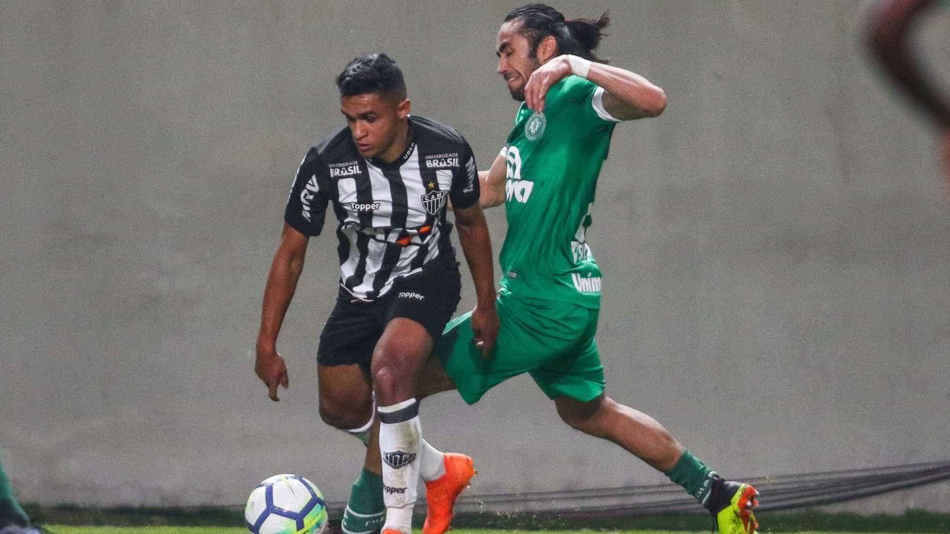 Atlético-MG não aproveita expulsão, deixa Chapecoense reagir e empata Bruno Cantini/Atlético