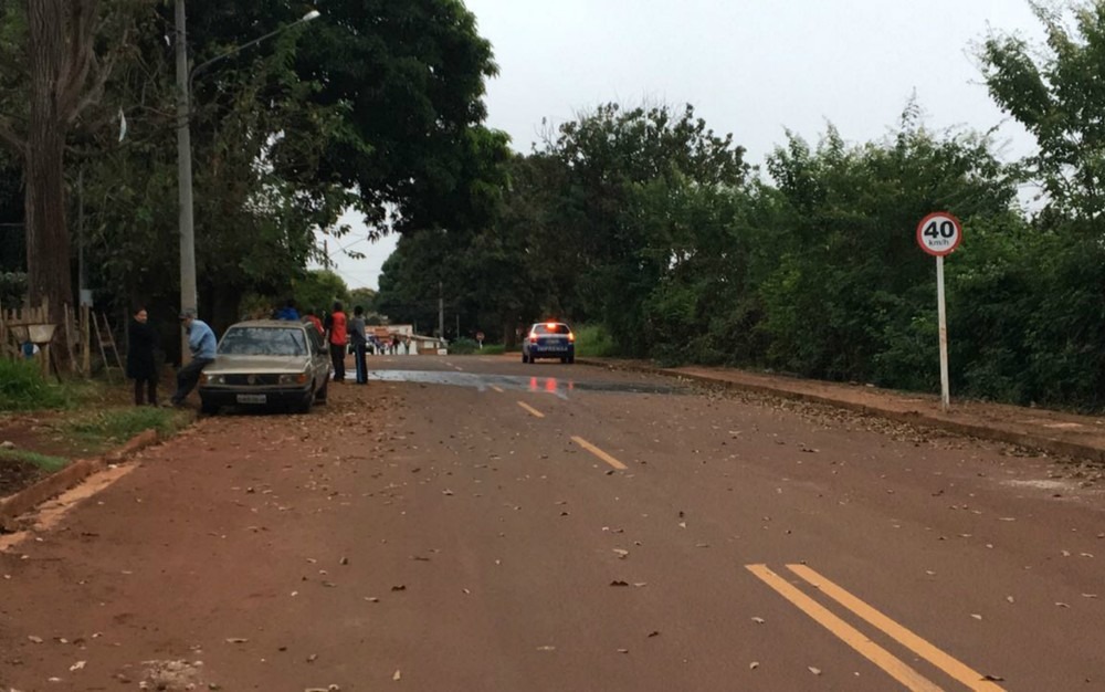 ocal no Jardim Seminário II onde homem esfaqueado foi encontrado e socorrido pelo Corpo de Bombeiros (Foto: Dyego Queiroz)