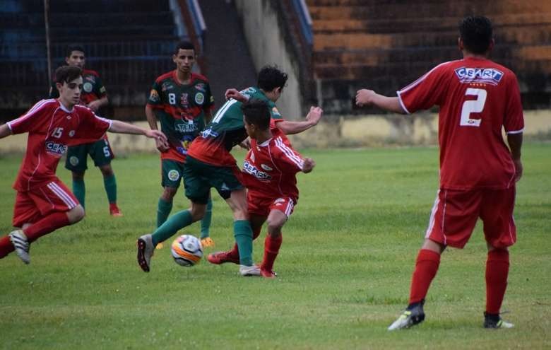 Goleada em Dourados é destaque da rodada do Estadual Sub-17 Goleada em Dourados é destaque da rodada do Estadual Sub-17