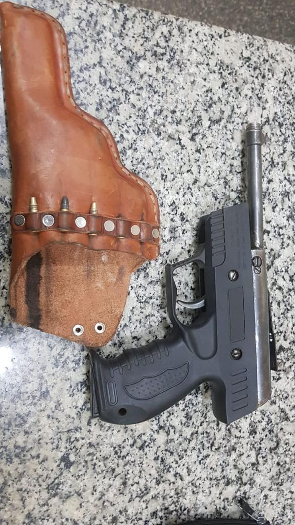 Menino de 11 anos é morto vítima de tiro acidental em fazenda Polícia Civil/Divulgação