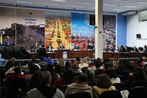 Projeto que prevê prestação de contas de empresas de abastecimento é aprovado Os projetos foram aprovados durante sessão ordinária (Foto: Thiago Morais)