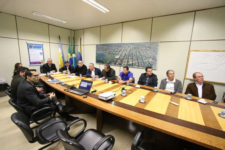Em pré-pauta, representantes do HU prestam contas sobre serviços realizados pelo hospital Thiago Moraes