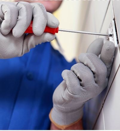 Empresas devem passar dados de quem executará serviço residencial Empresas devem passar dados de quem executará serviço residencial