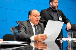 Mesa Diretora cria comissão para acompanhar o preço do diesel em MS Ato da Mesa Diretora cria Comissão de acompanhamento do preço do diesel em MS
Foto: Luciana Nassar