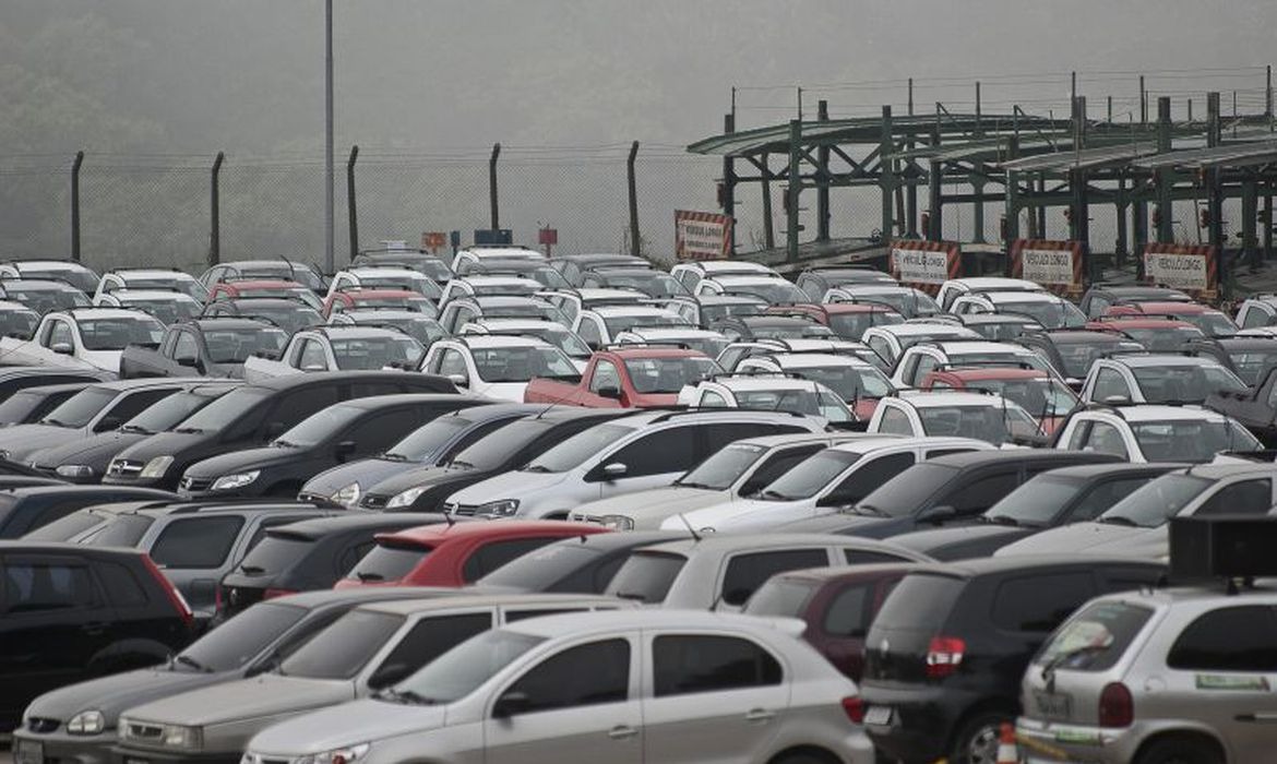 Produção de veículos tem queda de 84,4% em maio Agência Brasil