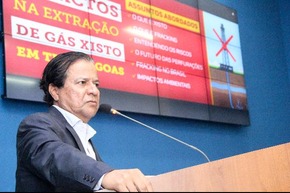 Três Lagoas se mobiliza para barrar o gás de xisto na cidade e lota a Câmara Municipal Deputado deve percorrer todos os municípios com potencial para exploração do gás de xisto.
Foto: Daniel Campos