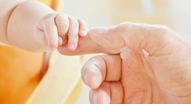 Tratamentos ajudam homem infértil a realizar sonho de ser pai Sonho de ser pai pode ser realizado ao tratar causa da infertilidade. Pexels
