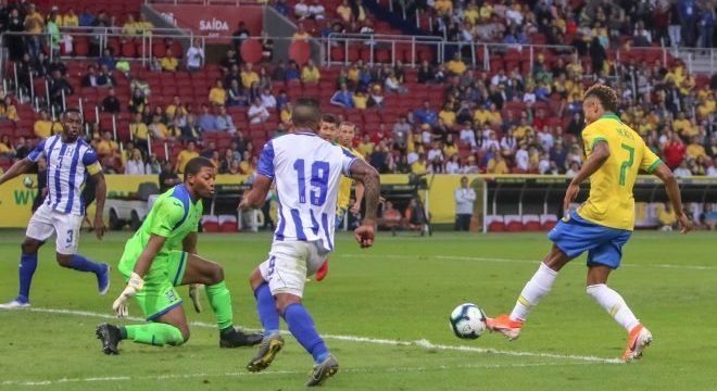 Brasil bate Honduras com facilidade na maior goleada da Era Tite Substituto de Neymar, David Neres fez um golaço na vitória do Brasil no Beira-Rio. Everton Pereira/Estadão Conteúdo