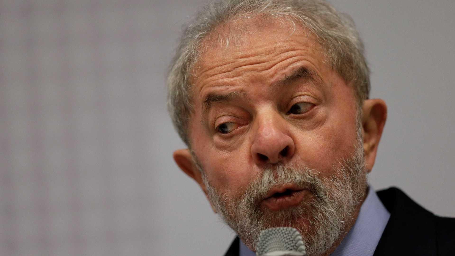Desembargador admite artimanha para manter Lula preso, diz revista Ueslei Marcelino / Reuters