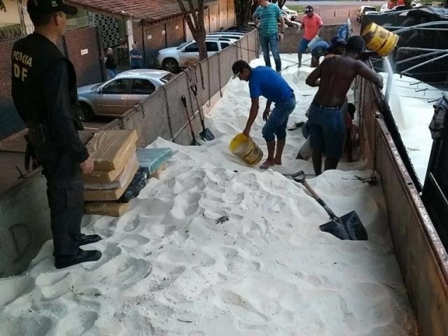 DOF apreende quase três tonelada de maconha na rodovia MS-164