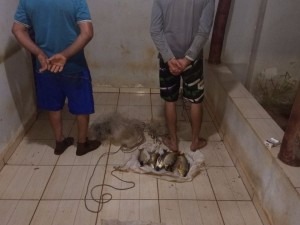 Pescadores são presos fazendo arrastão com tarrafas no rio Miranda